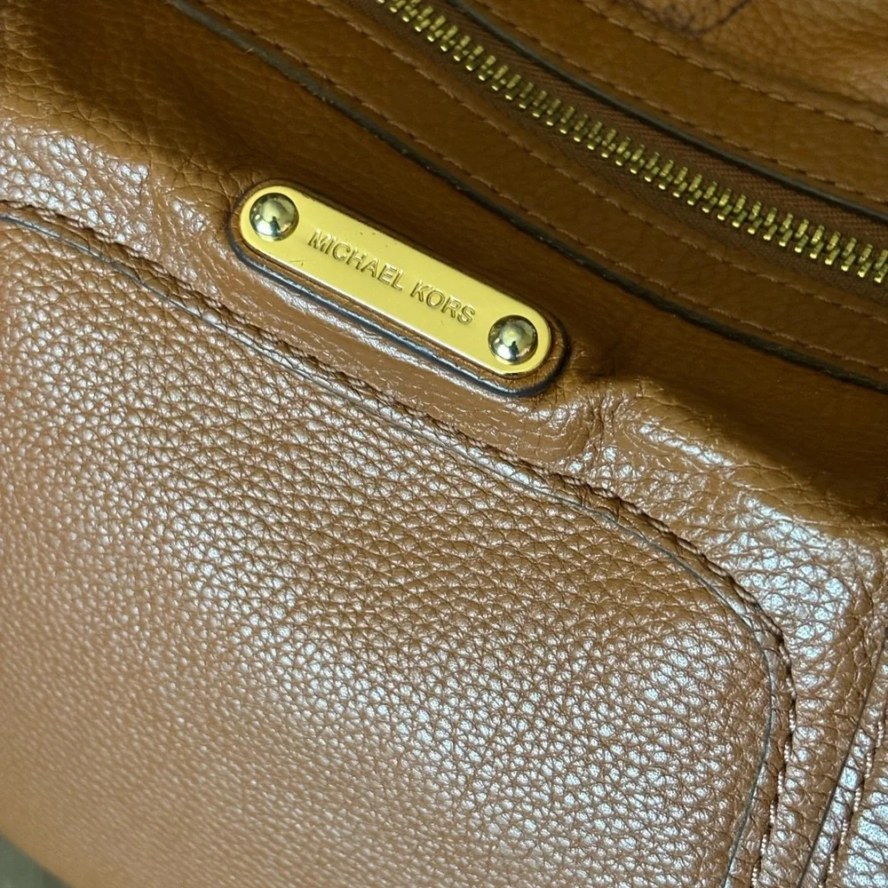 Michael Kors Timeless Brown Leather Satchel - Picture 3 of 16